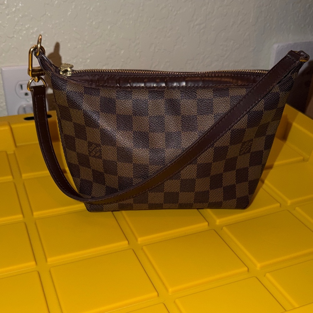 SOLD….Louis Vuitton lllovo MM Damier Ebene shoulder bag